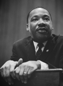  Wikipedia Commons A A5 Martin-Luther-King-1964-Leaning-On-A-Lectern