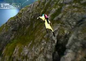 Wingsuitfly