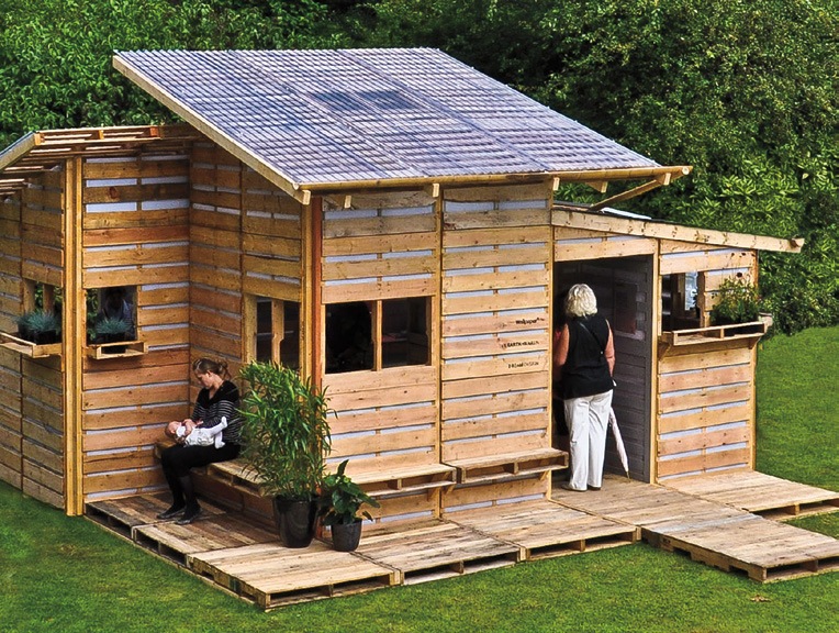Pallet house by I-Beam Design (from p. 70 of Tiny Homes by Lloyd Kahn)