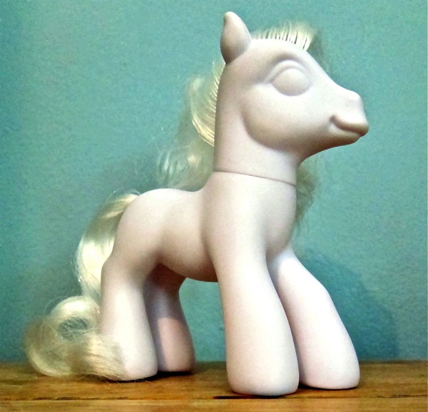 Blank-Pony-1