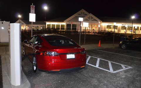 14wheels-tesla-blog480