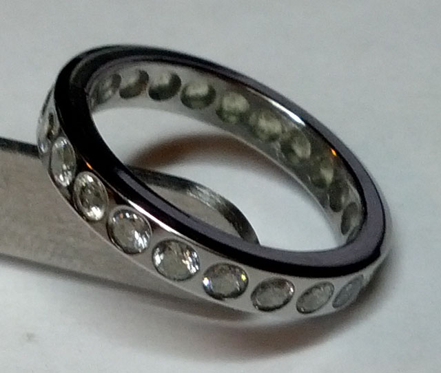 Titanium ring whose jewels glow through induction Boing # Wandleuchte Led Ring Titanium ring whose jewels glow through induction Boing # Wandleuchte Led Ring