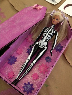 barbieboneee.jpg IMG 8533