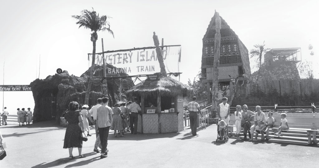 10 photos from L.A.'s longgone Pacific Ocean Park, a day out by the