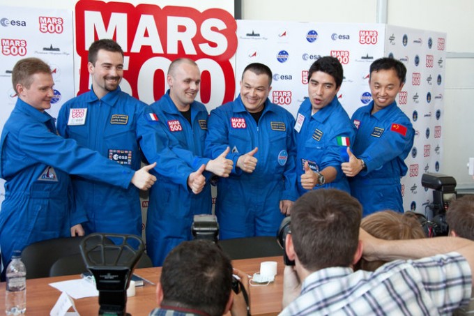 The 2011 crew of Mars500.