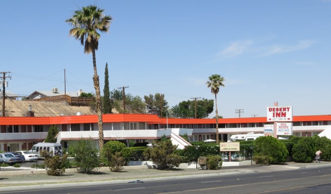 motel r