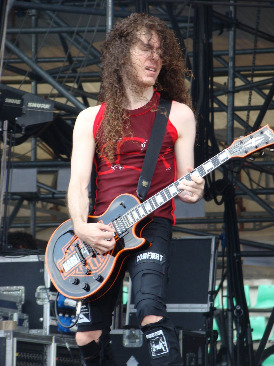 Megadeth lead guitarist Marty Friedman explains how he taught himself
