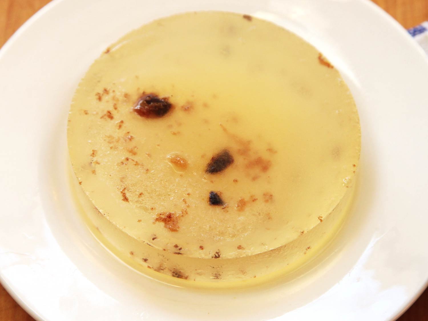 A mindblowing technique for cleaning deepfry oil using gelatin