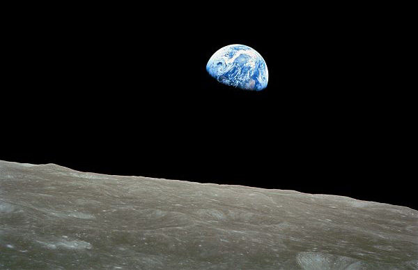 NASA Re Creates Historic Earthrise Photo On Apollo 8 Anniversary In