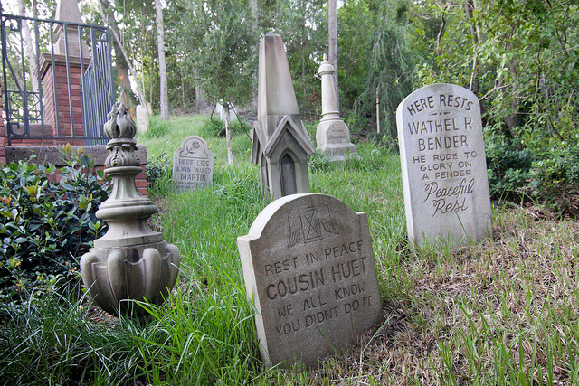 Haunted Mansion castmembers built a shrine to 