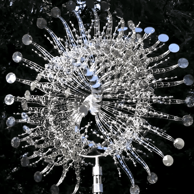 The hypnotic, kinetic wind sculptures of Anthony Howe