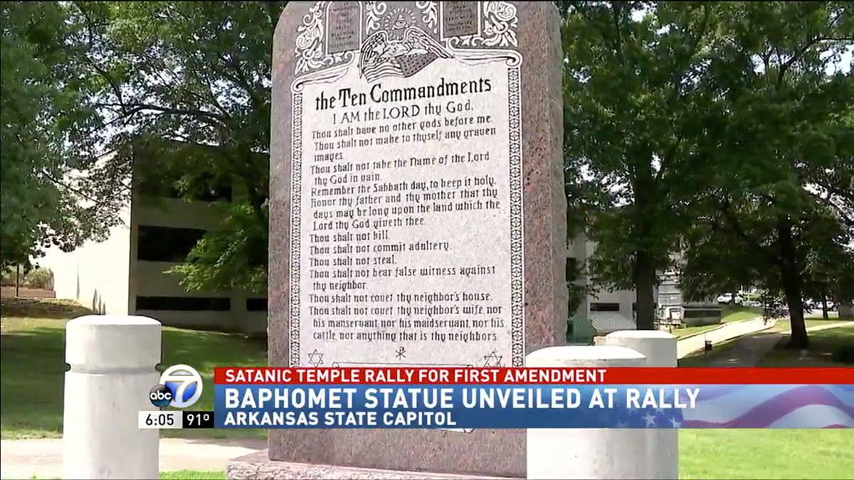 Satanic Temple Statue Unveiled At Arkansas State Capitol - Boing Boing