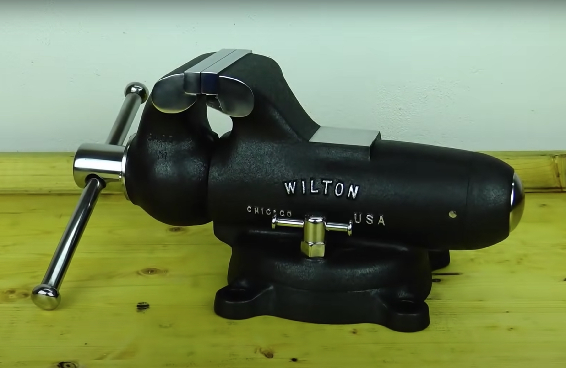 Impressive Restorations Of Vintage Wilton Bullet Vises | Boing Boing