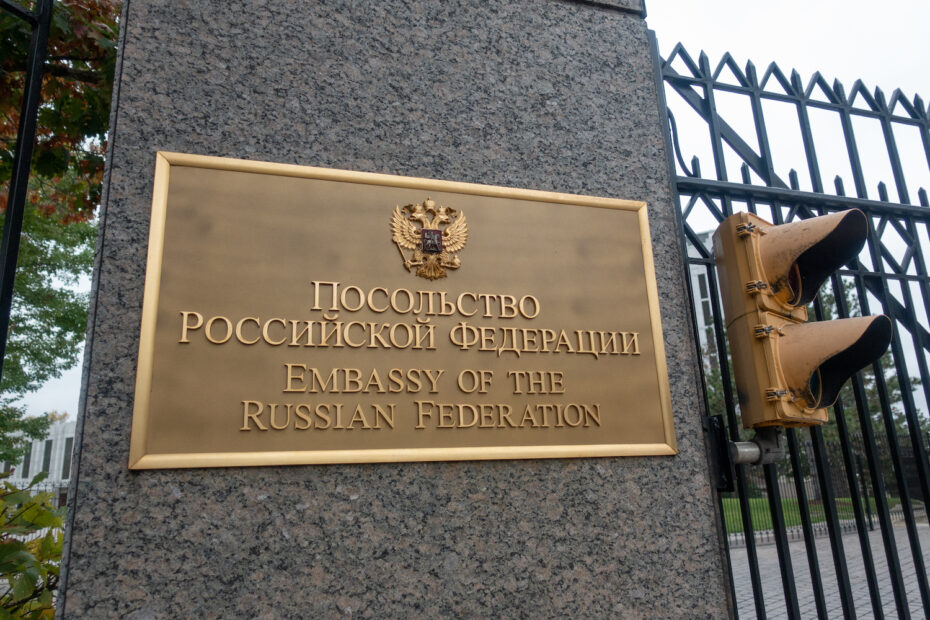 The Russian Embassy In Dc Just Got A Makeover With A Smart New Sign