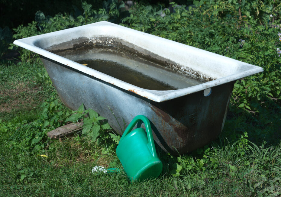 Man who avoided bathing for 60 years dies after finally washing up