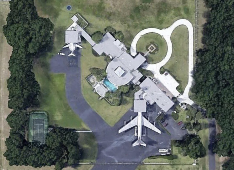 Aerial photo of John Travolta's house looks like if you asked an AI for ...