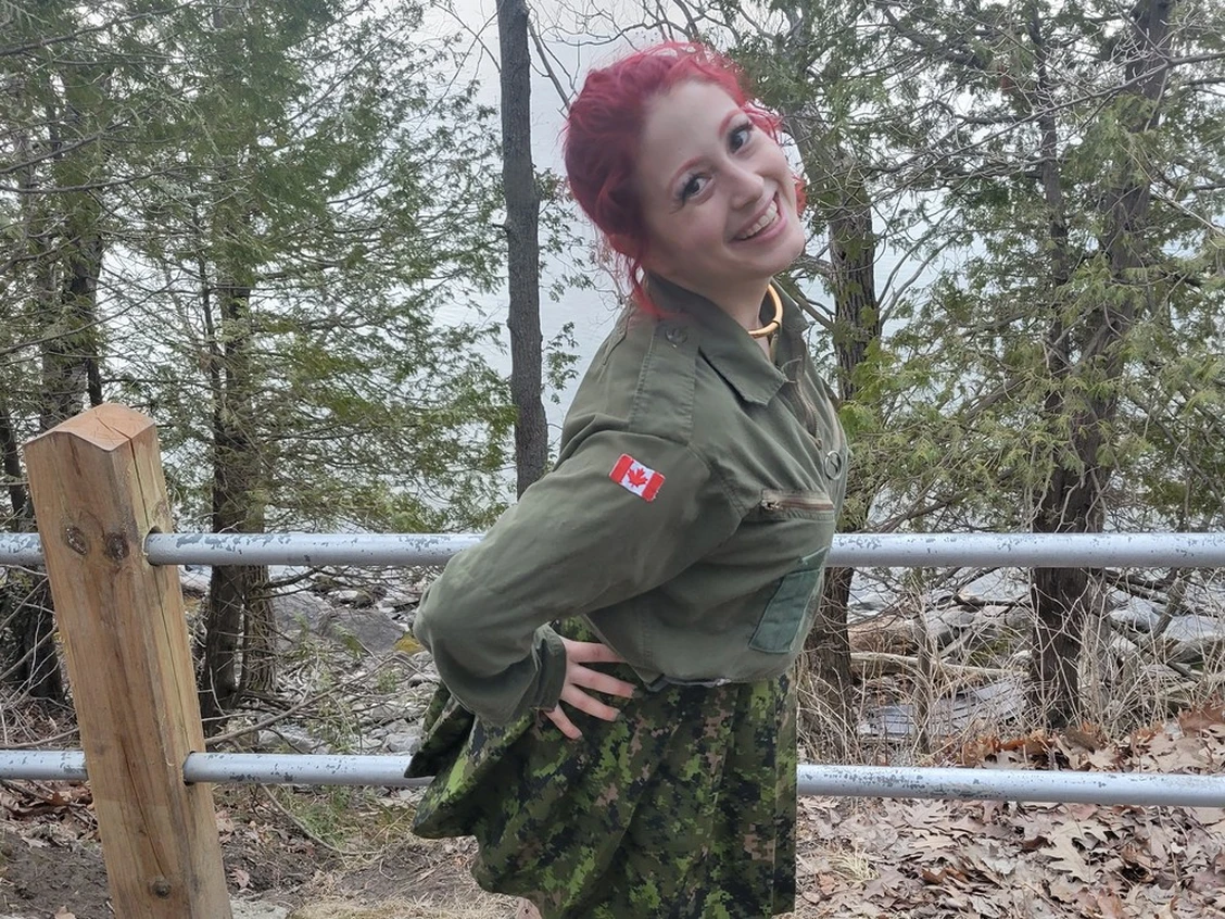 Canadian military police threaten sex worker who offers discount to soldiers